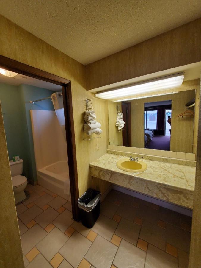 Gray Plaza Motel West Frankfort Zewnętrze zdjęcie