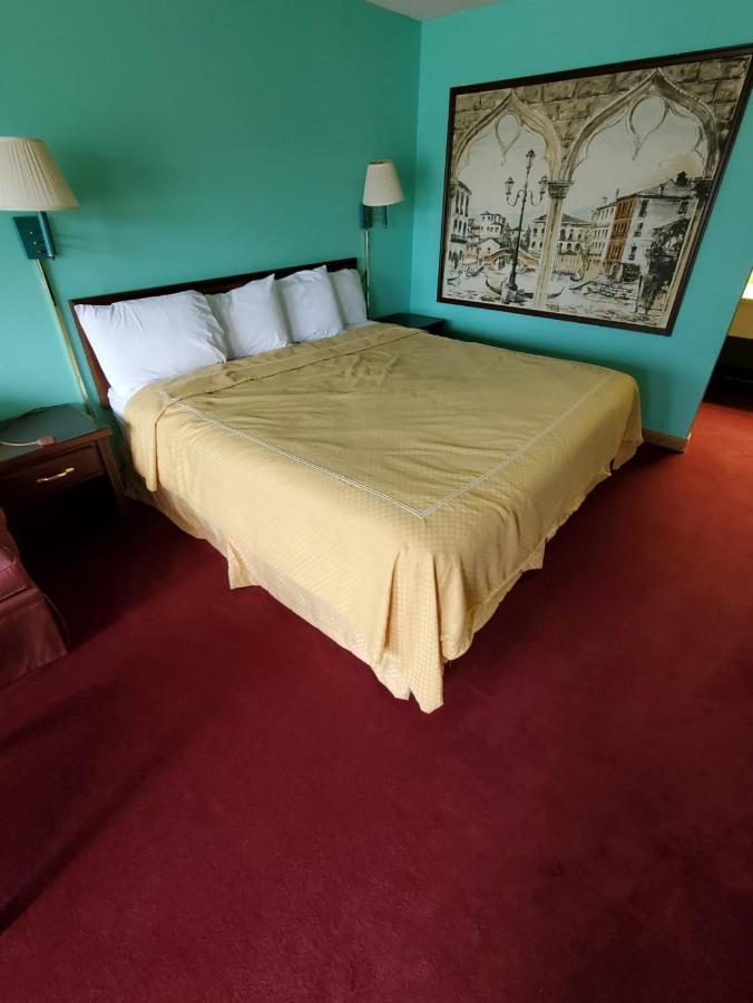 Gray Plaza Motel West Frankfort Zewnętrze zdjęcie