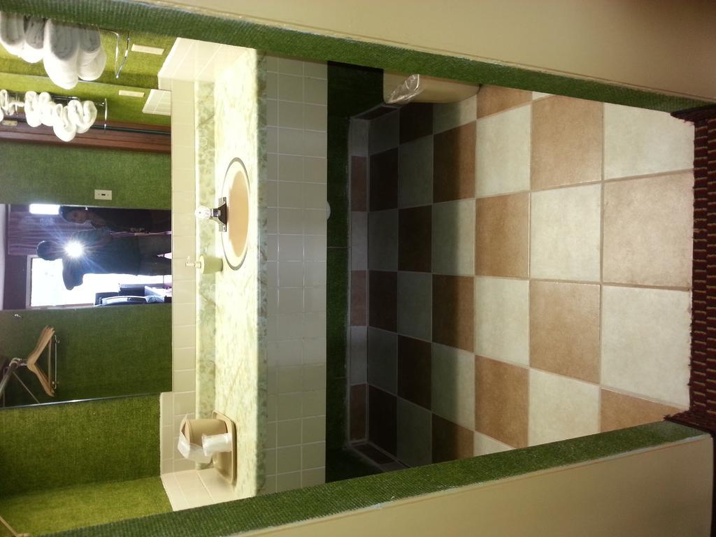 Gray Plaza Motel West Frankfort Zewnętrze zdjęcie